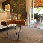 Villa Secluded W Pool, Oceanside View, 3br, 3ba Ponta do Sol (Madeira)