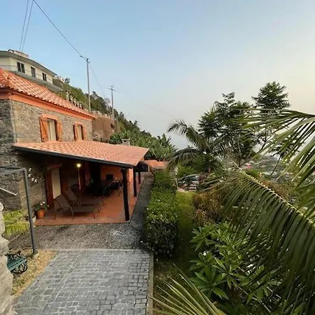 Secluded W Pool, Oceanside View, 3br, 3ba فيلة