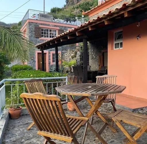 Vila Secluded W Pool, Oceanside View, 3br, 3ba