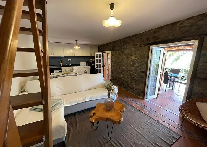 Secluded W Pool, Oceanside View, 3br, 3ba Ponta do Sol (Madeira)